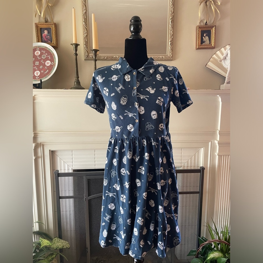 Cakeworthy || Star Wars Icons Button-up Dress (XL)